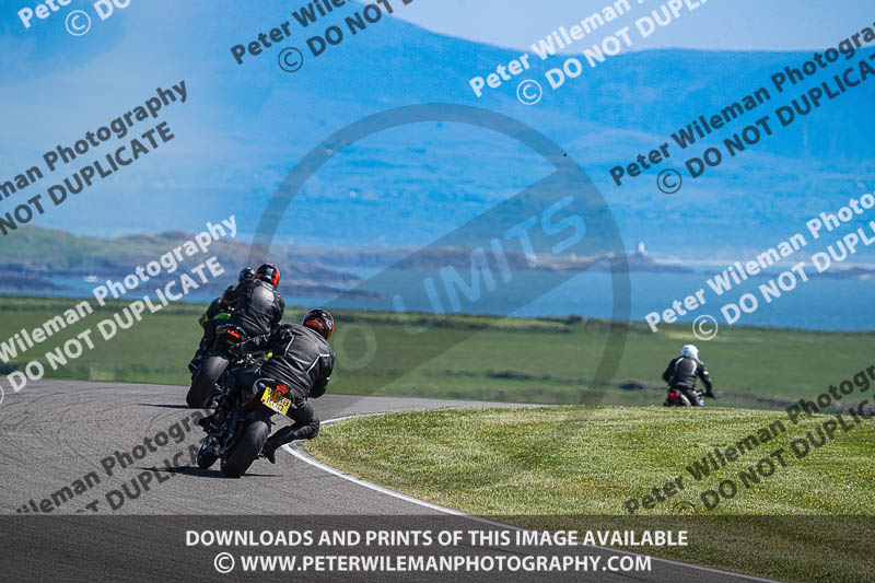 anglesey no limits trackday;anglesey photographs;anglesey trackday photographs;enduro digital images;event digital images;eventdigitalimages;no limits trackdays;peter wileman photography;racing digital images;trac mon;trackday digital images;trackday photos;ty croes